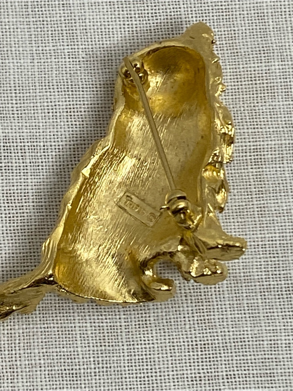Vintage Trifari Cat Brooch Sitting Persian Signed Crown Trifari Gold Tone - Picture 7 of 13